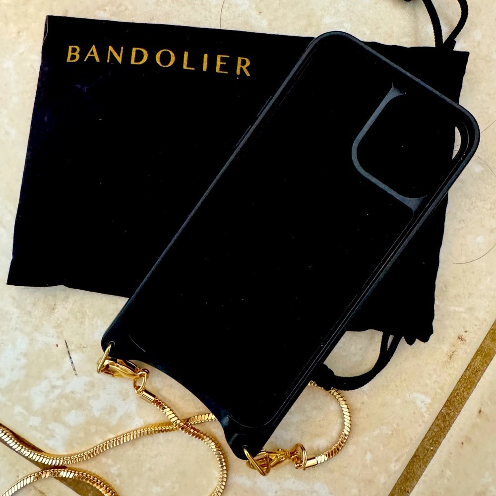 iPhone 12 Pro. Crossbody chain. Bandolier